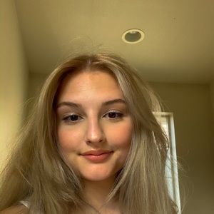 Meet your Posher, Jocelyn